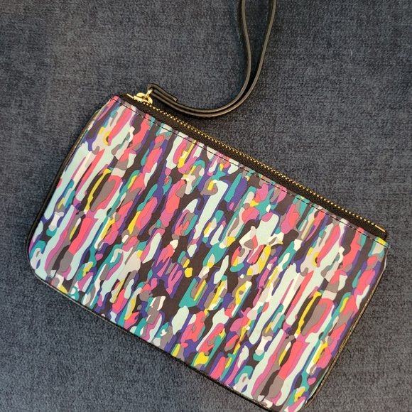 Vera Bradley envelope wristlet in black leather and watercolor brushstrokes - Picture 2 of 4